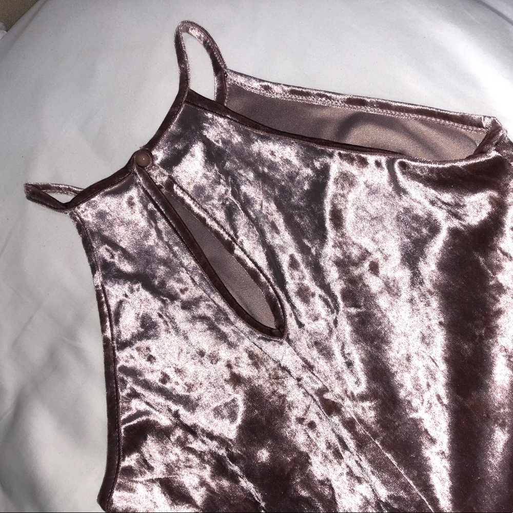 Light purple crushed velvet dress size M
